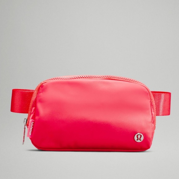 NWT Lululemon Belt Bag - Picture 16 of 16